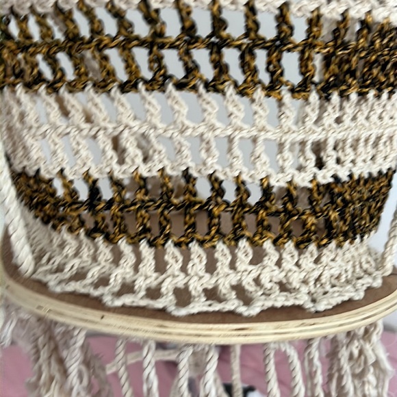 Children swing - Picture 3 of 3